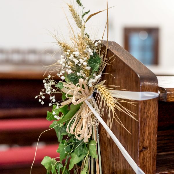 detalle floral para sillas